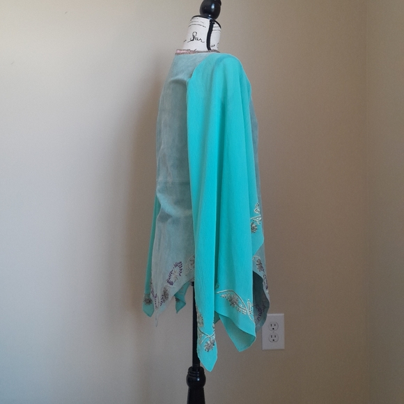 Wilsons Leather Turquoise Embroidered Blouse - Picture 3 of 12